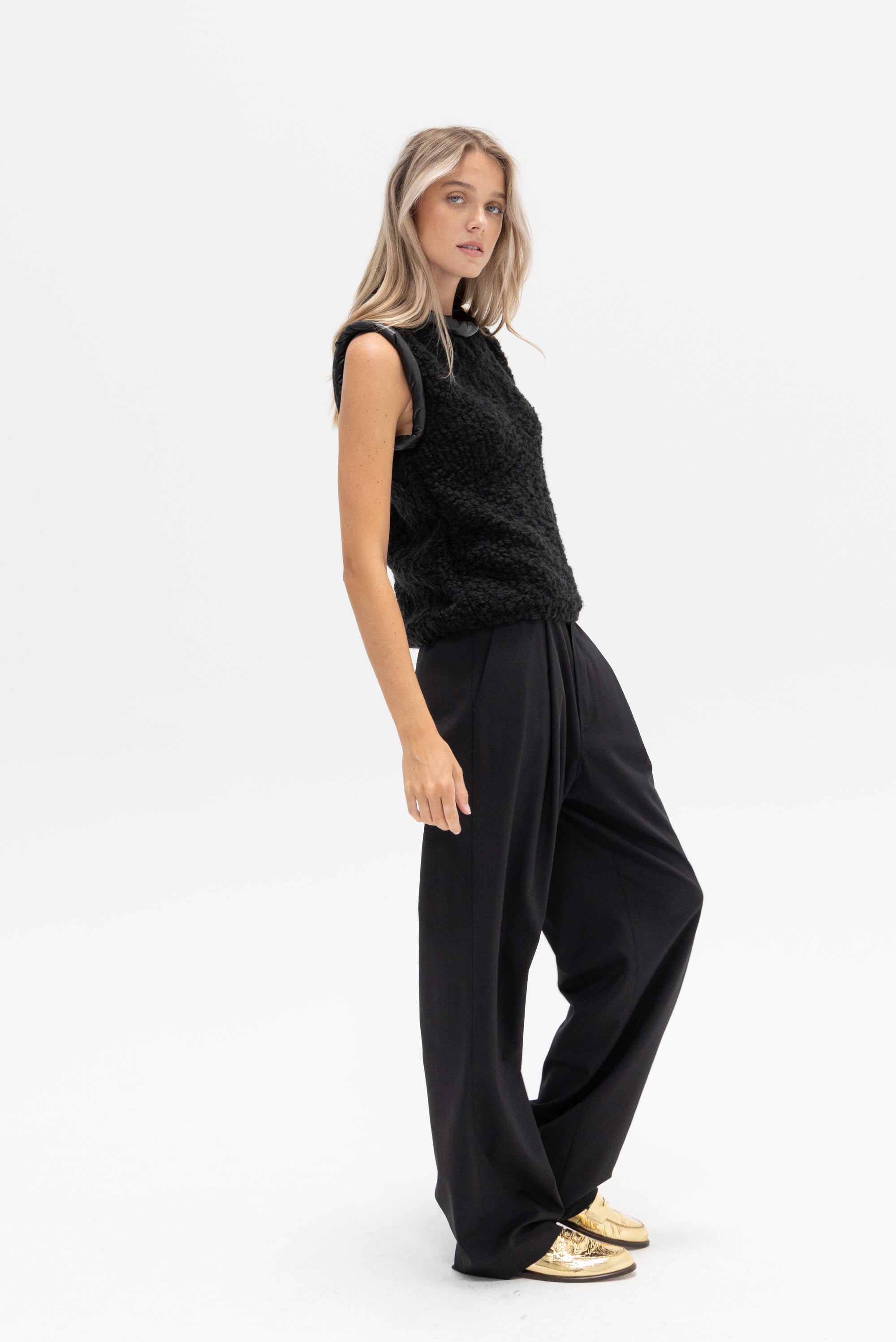 GAUCHERE - Pants, Black