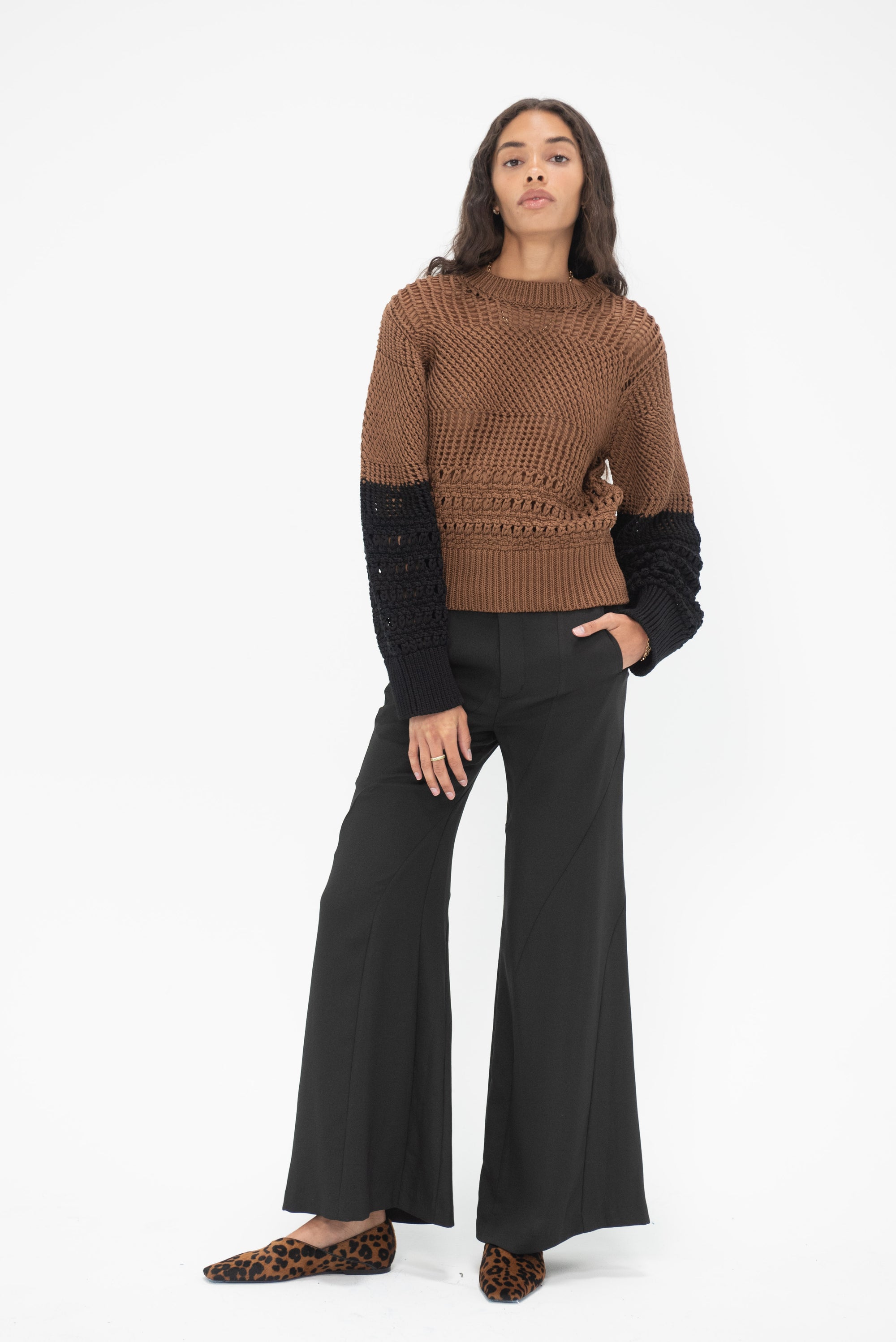 AKIRANAKA - Celia Knit, Black &amp; Brown