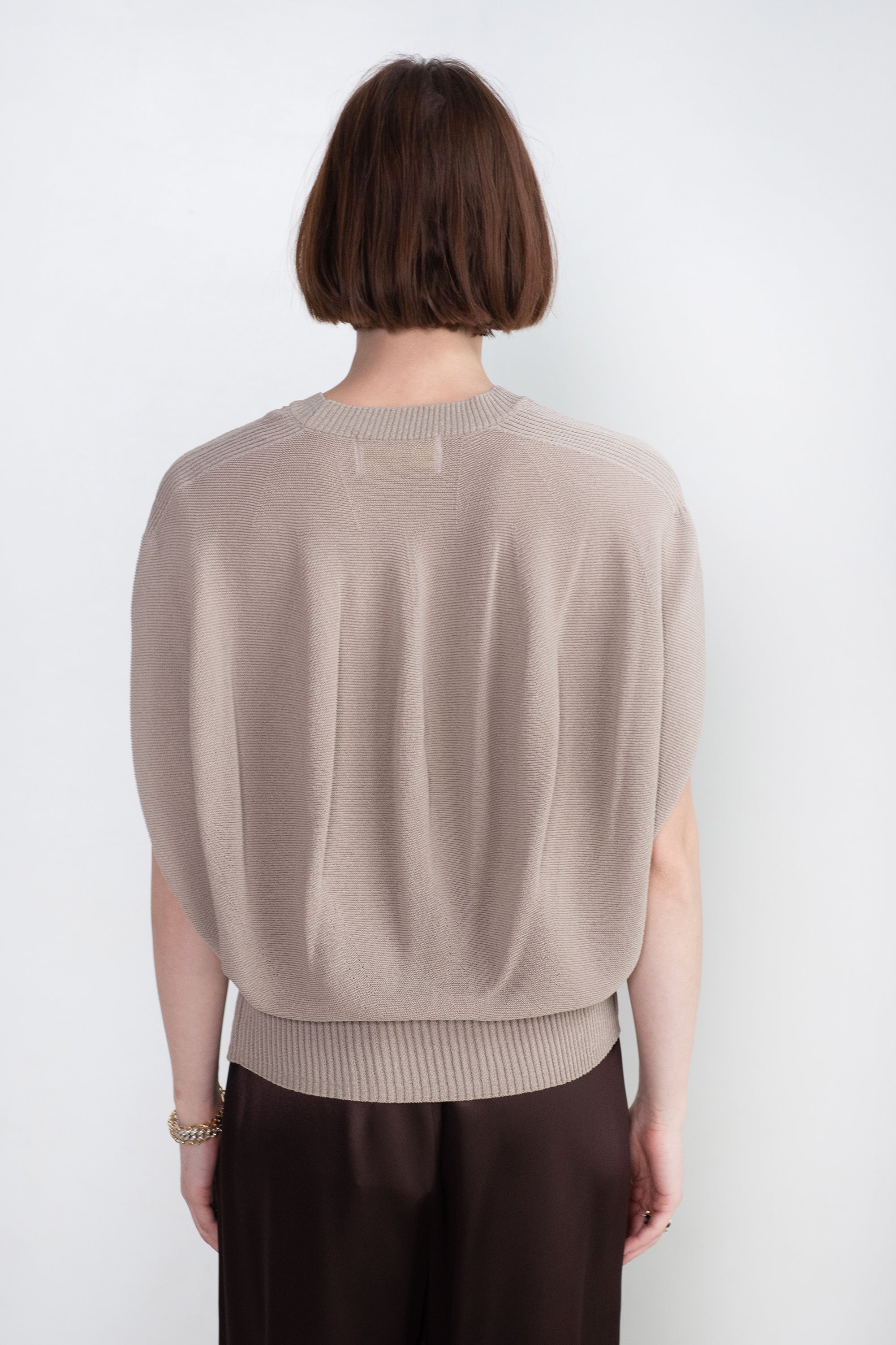 WEBストア限定 再値下げ！AKIRANAKA Tula open back knit po - トップス