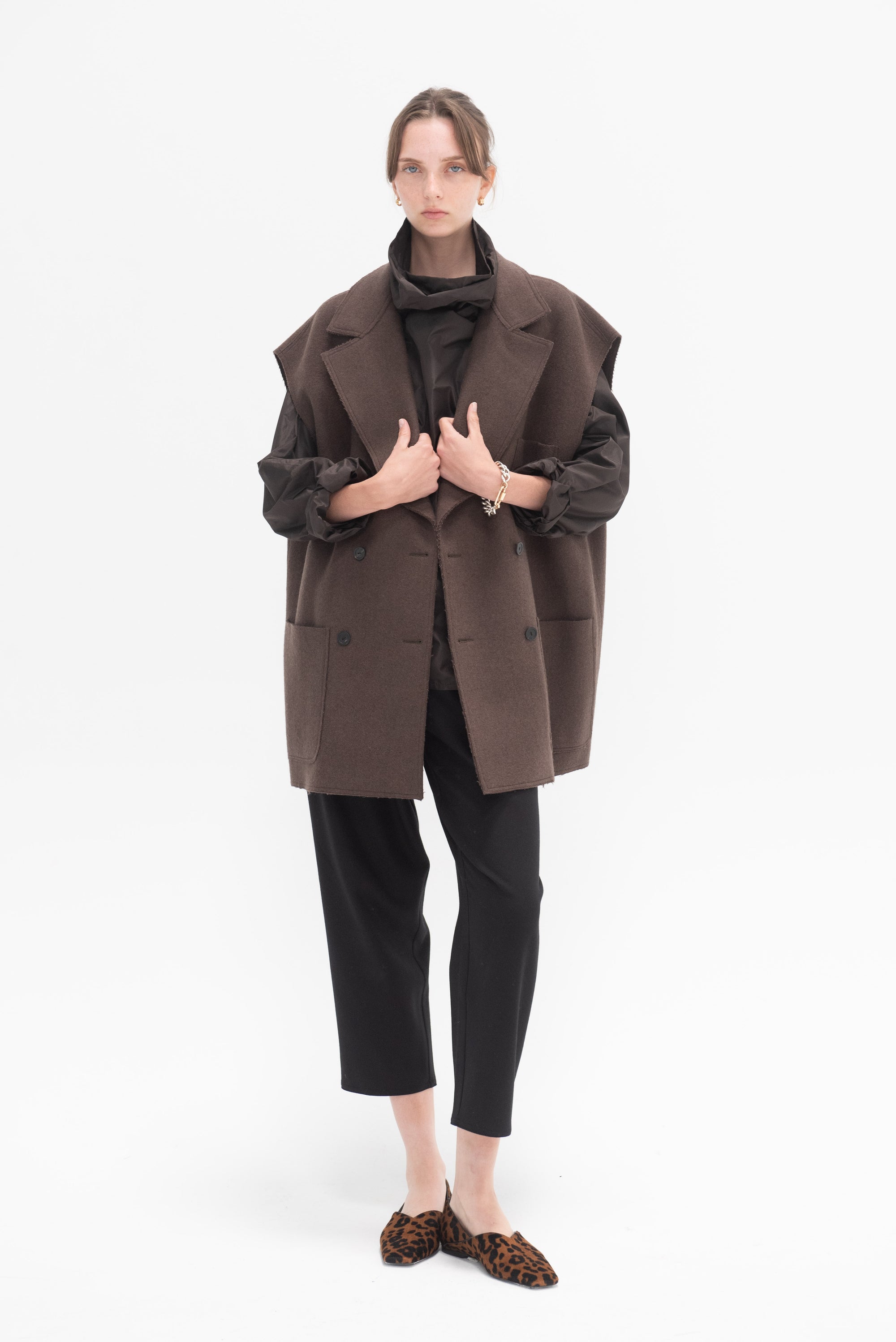 DUŠAN - Batwing Oversized Turtleneck, Brown