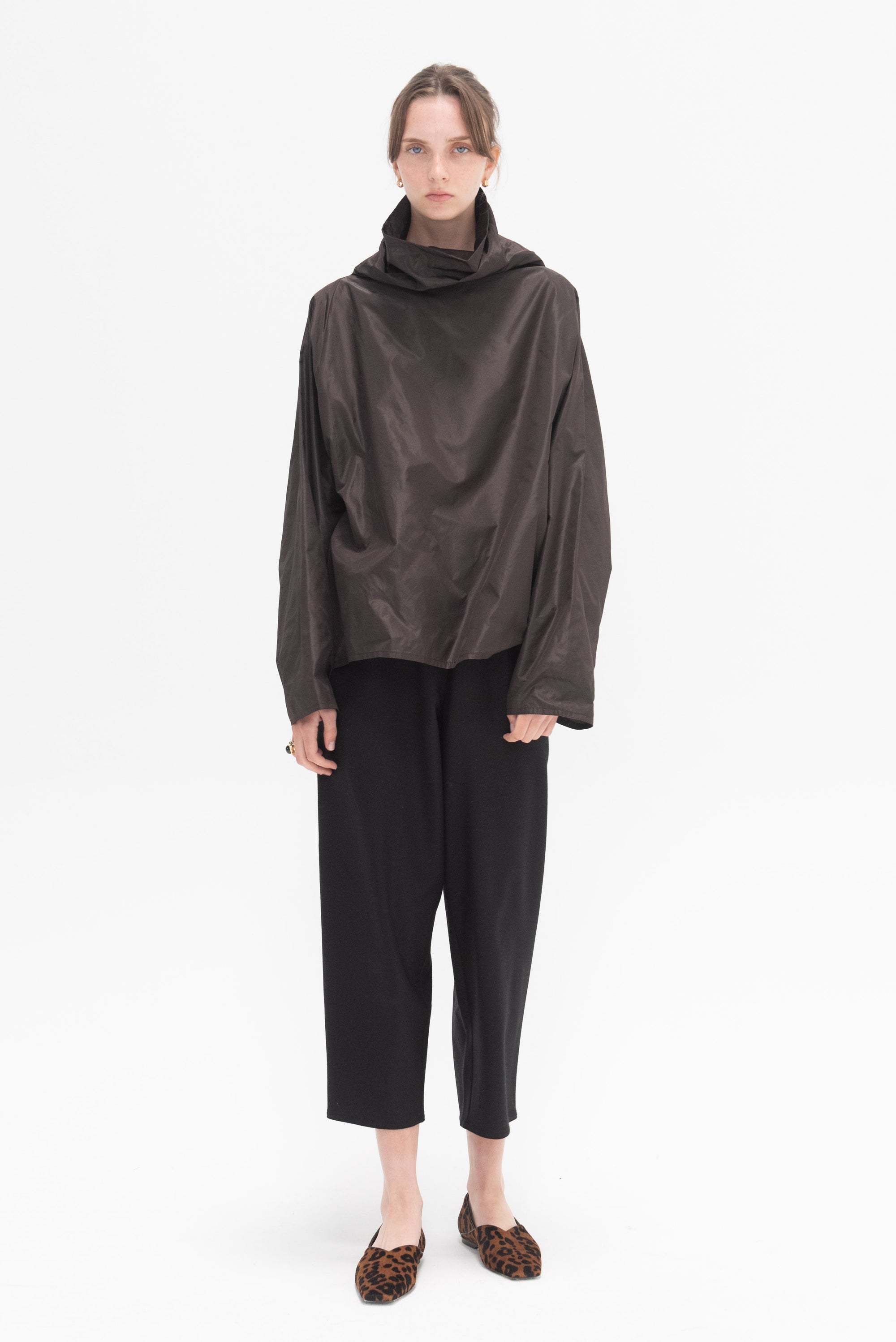 DUŠAN - Batwing Oversized Turtleneck, Brown