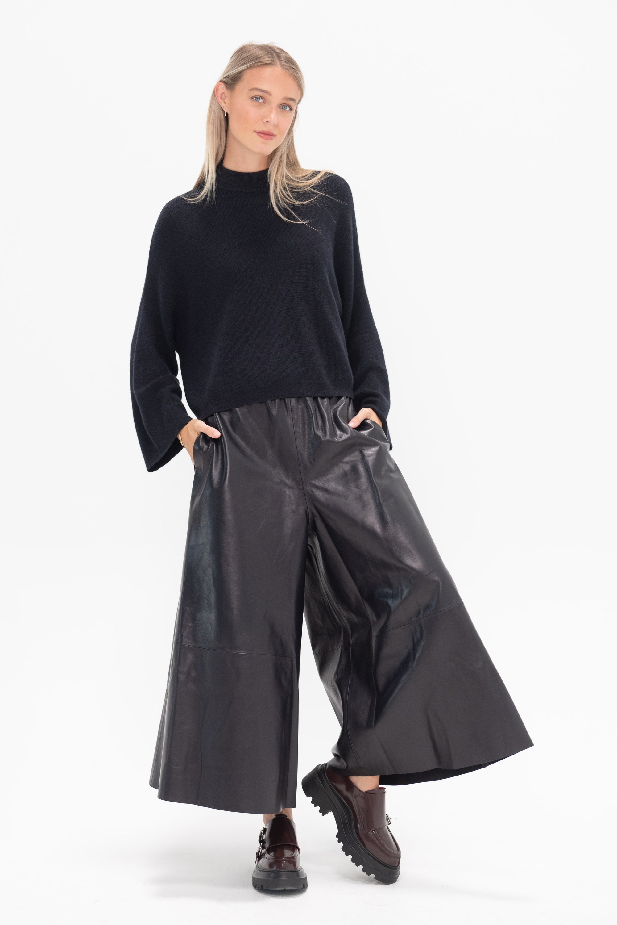 DUSAN - Gaucho Pants, Midnight