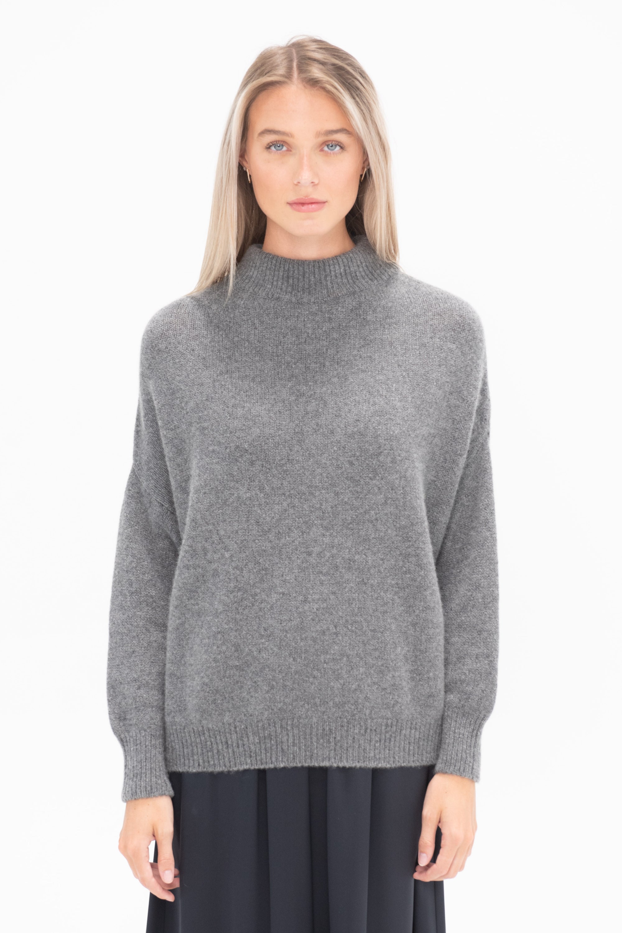 DUSAN - Regular Round Neck Sweater, Grey