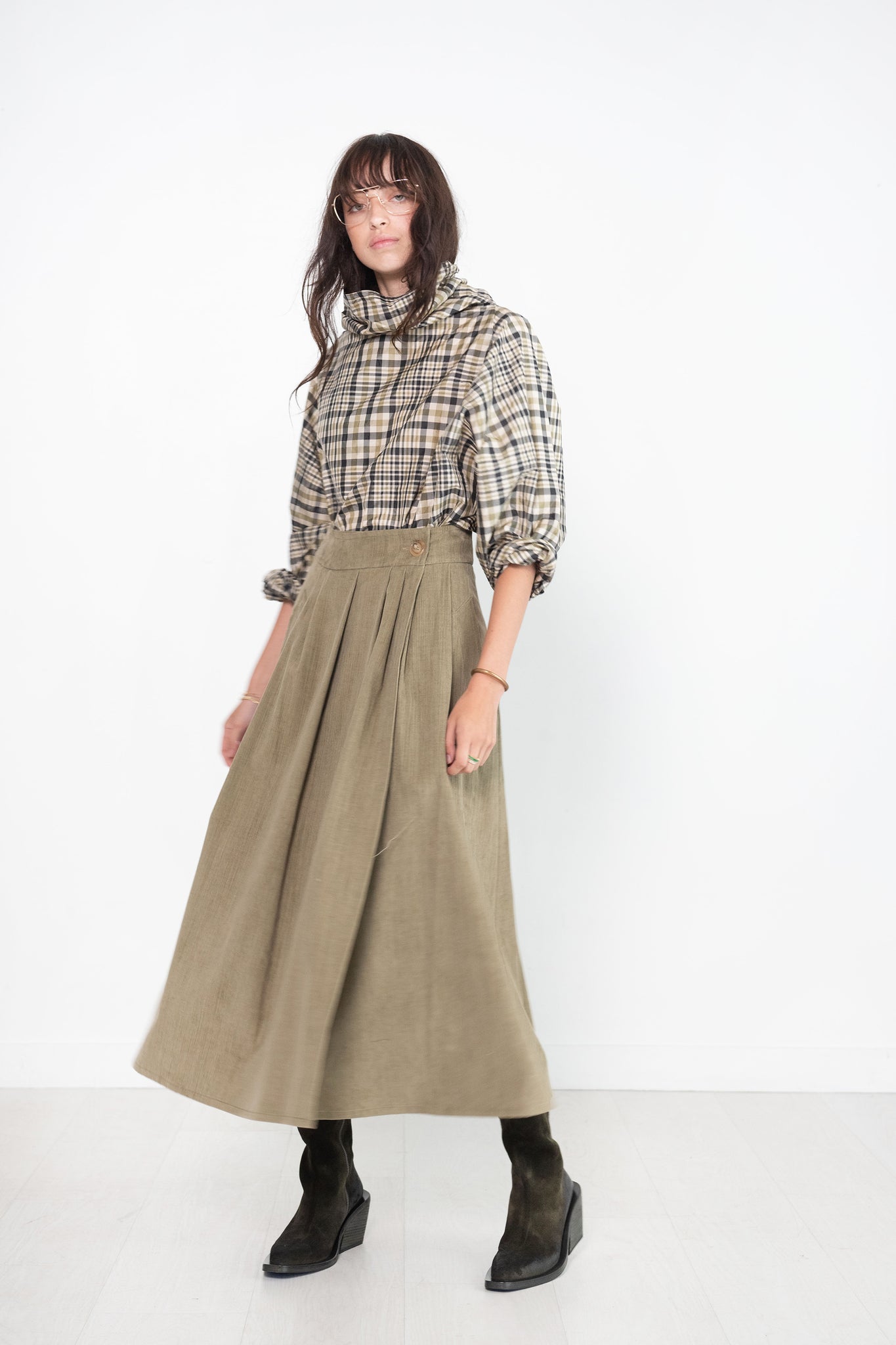 Skirts – Kick Pleat