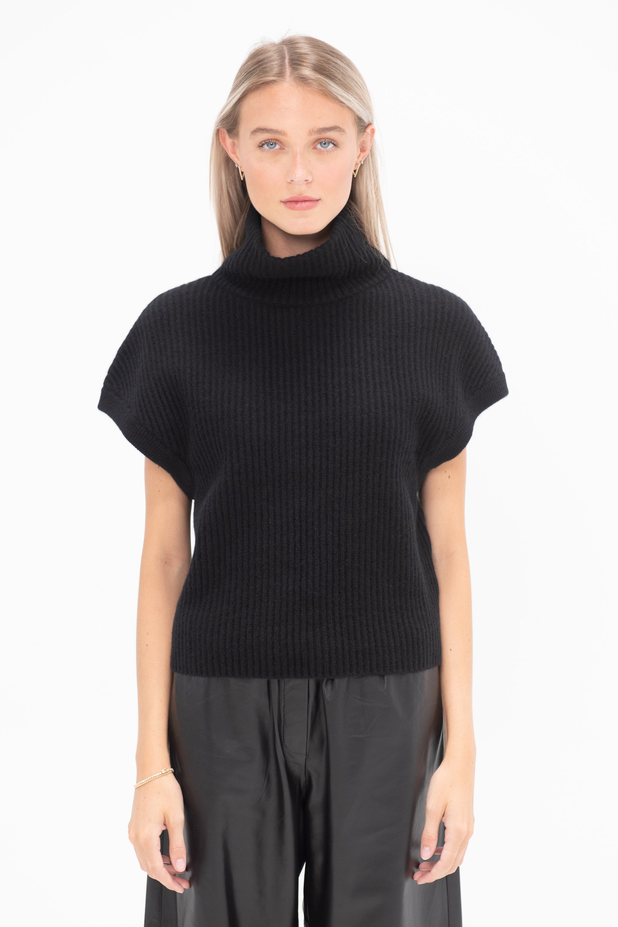 DUSAN - Turtleneck Sleeveless Sweater, Black