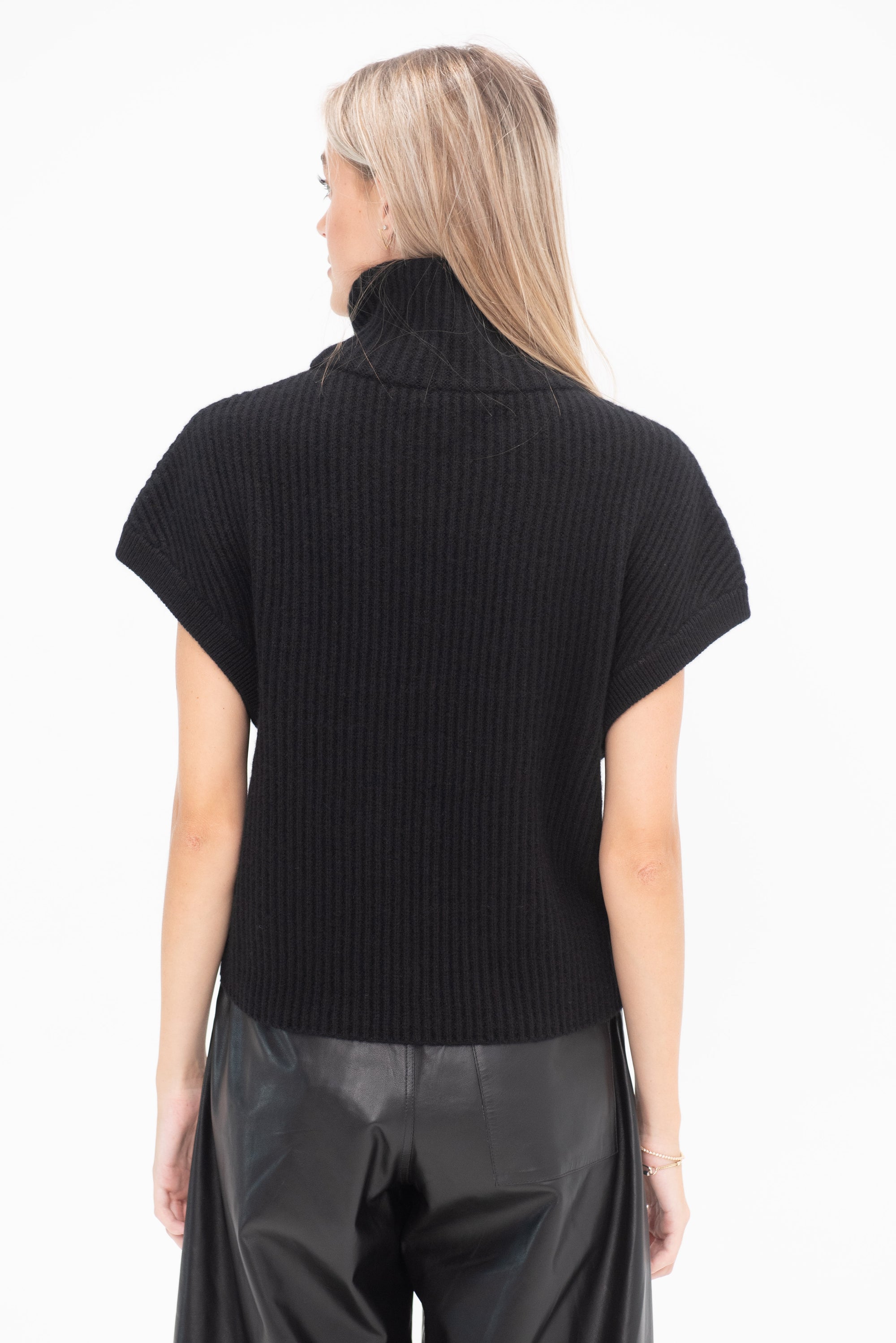 DUSAN - Turtleneck Sleeveless Sweater, Black