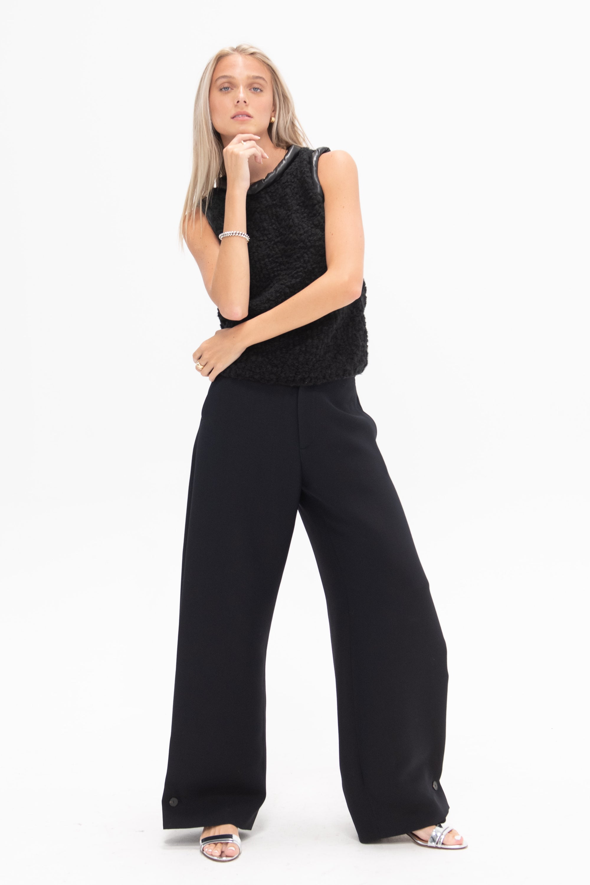 GAUCHERE - Pants, Black