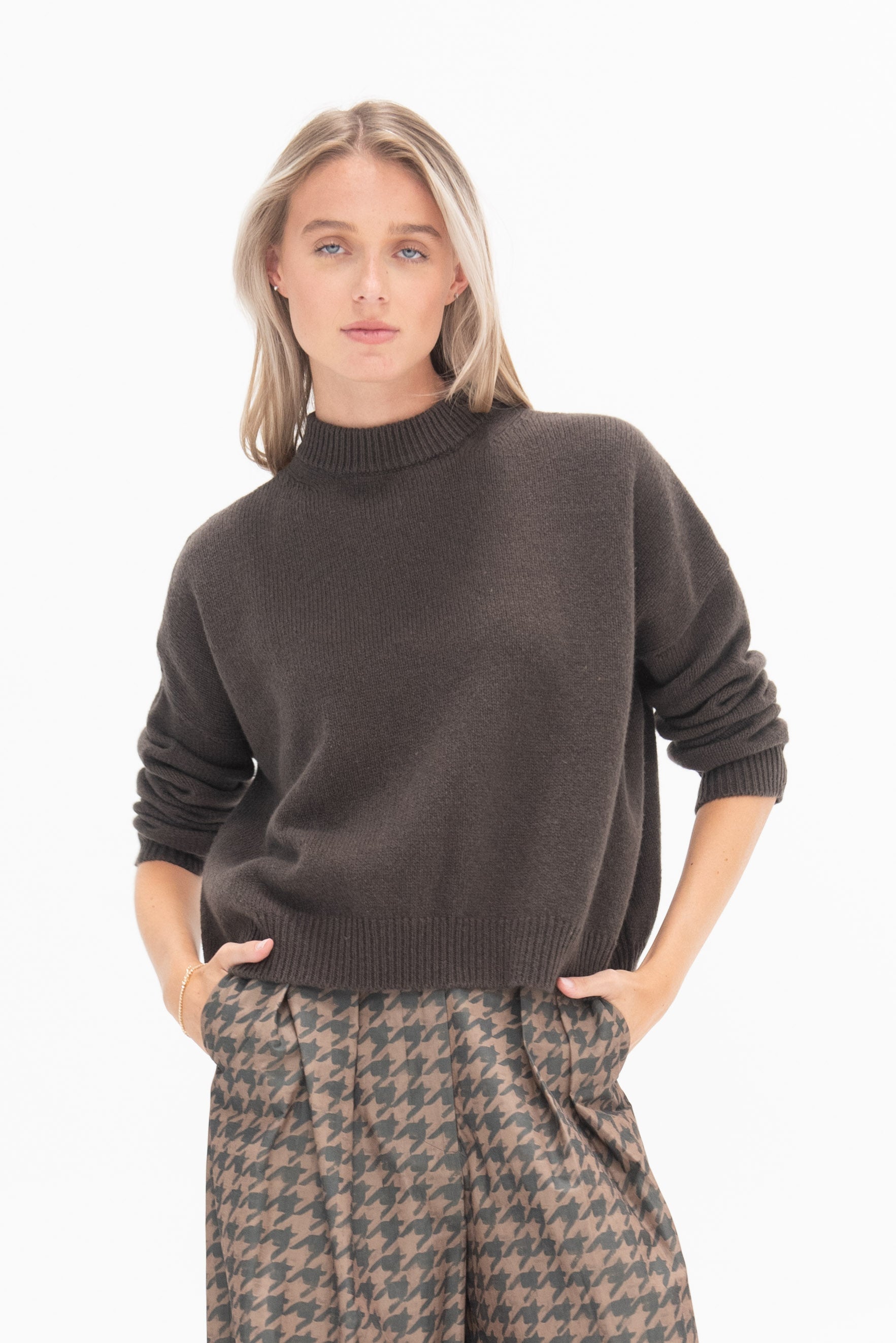 HACHE - Cameron Sweater, Military Brown