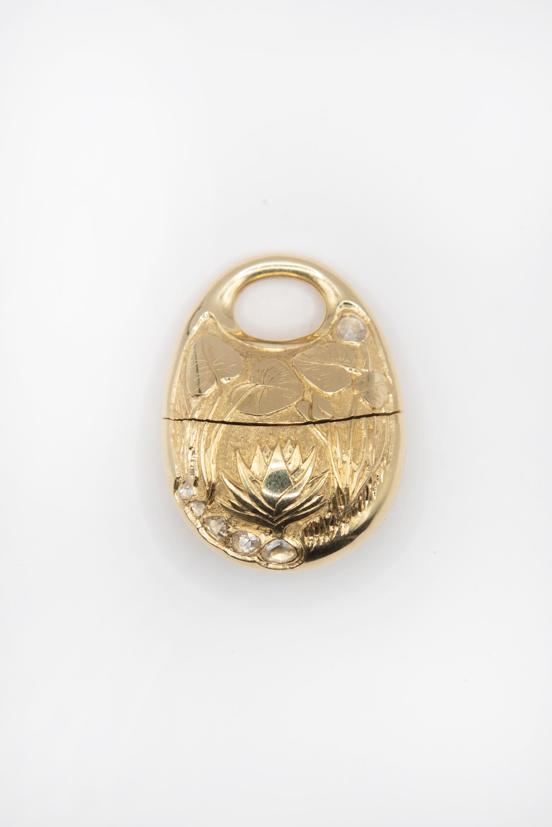 Pod Pendant, Yellow Gold