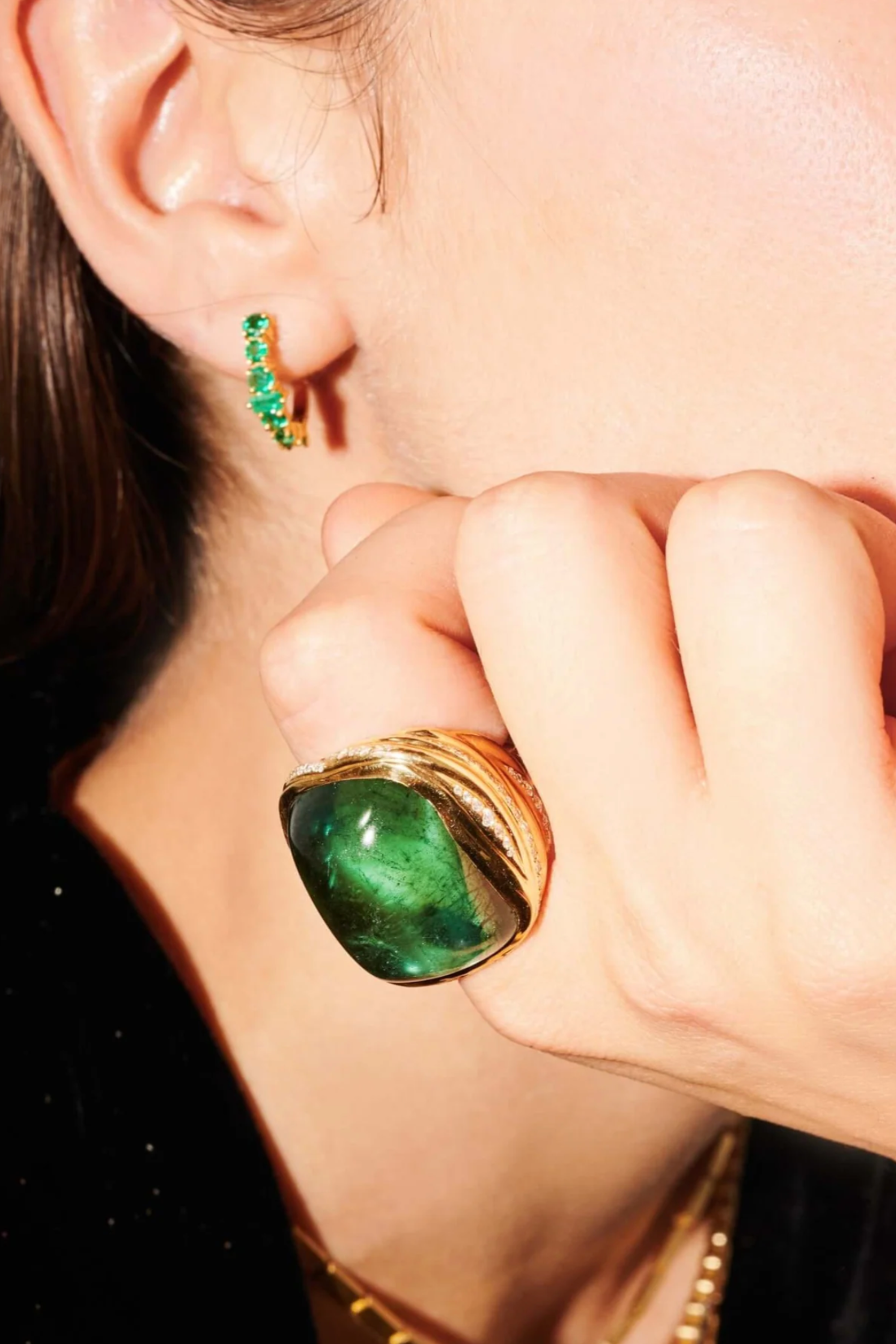 ILEANA MAKRI - Round Rivulet Hoops, Emerald