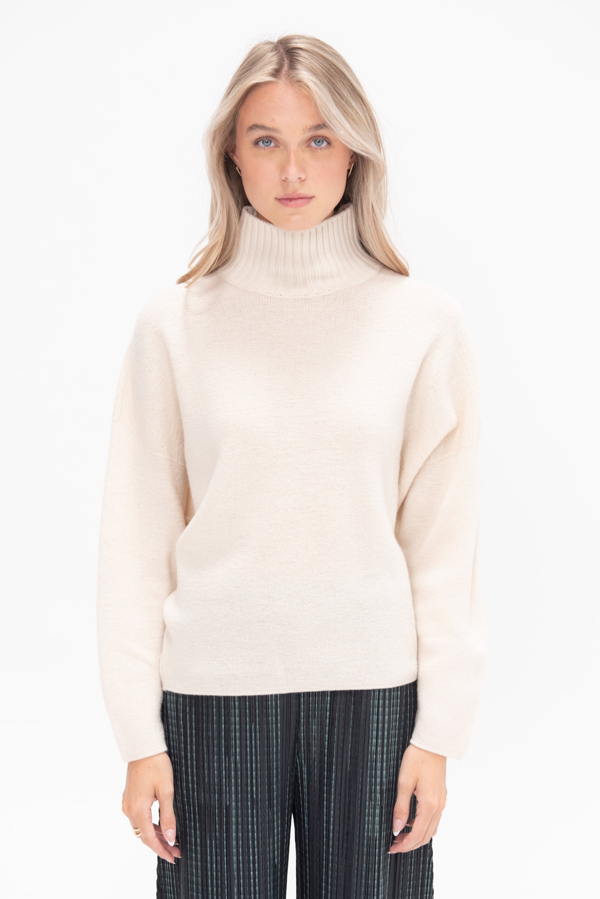 ISSEY MIYAKE - Stretchy Wool, Moon White