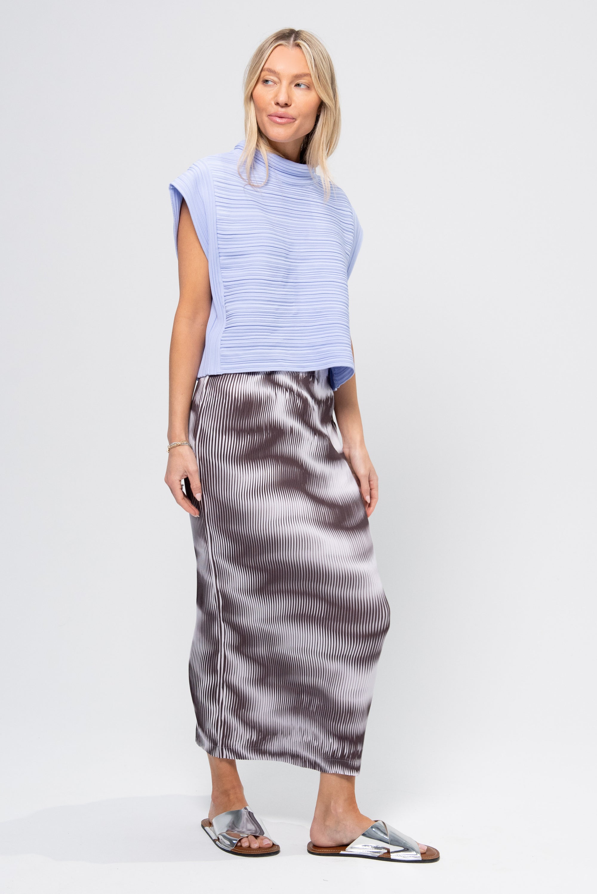 Sway Pleats, Purple Hue