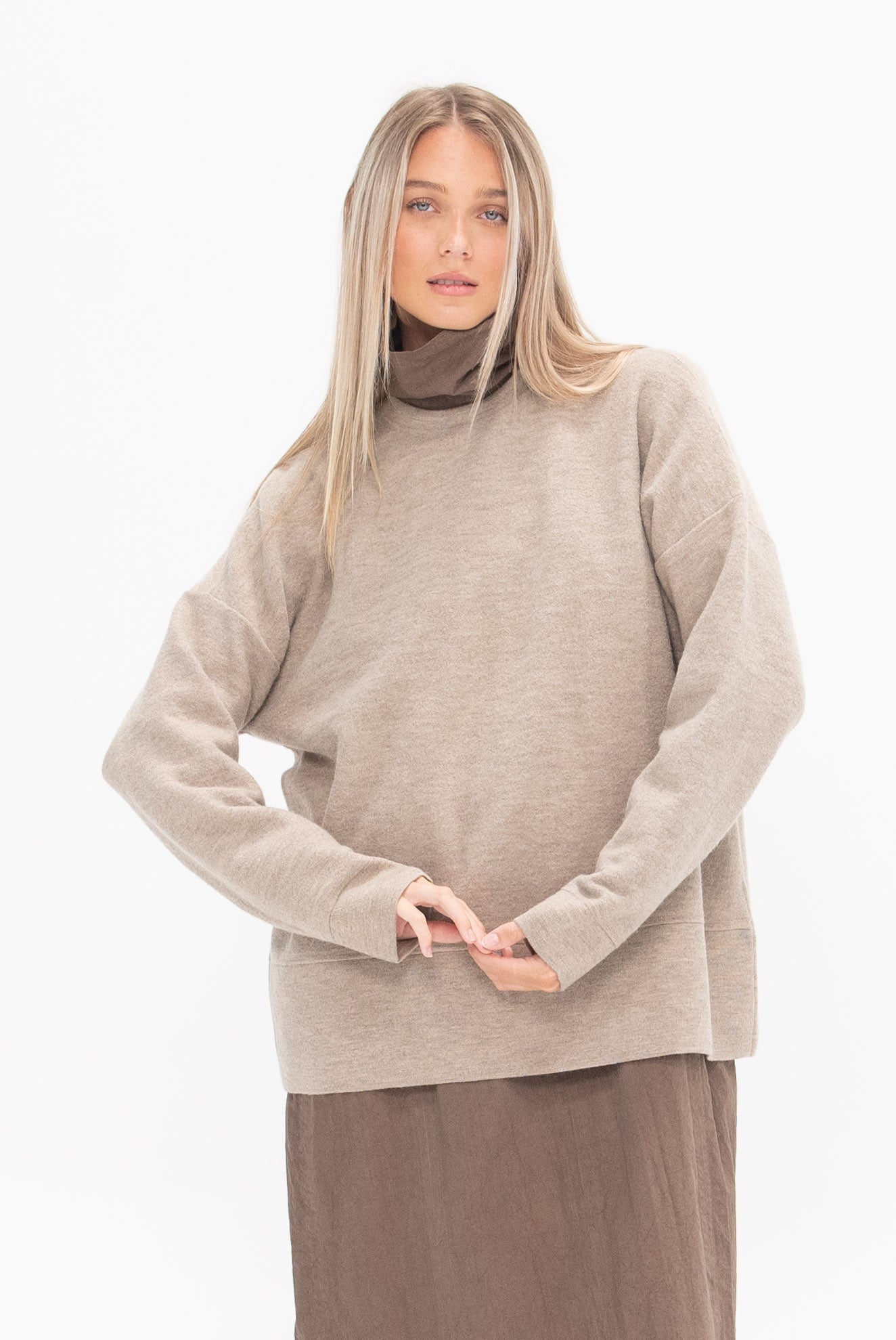 LAUREN MANOOGIAN - Oversized Crewneck, Dust