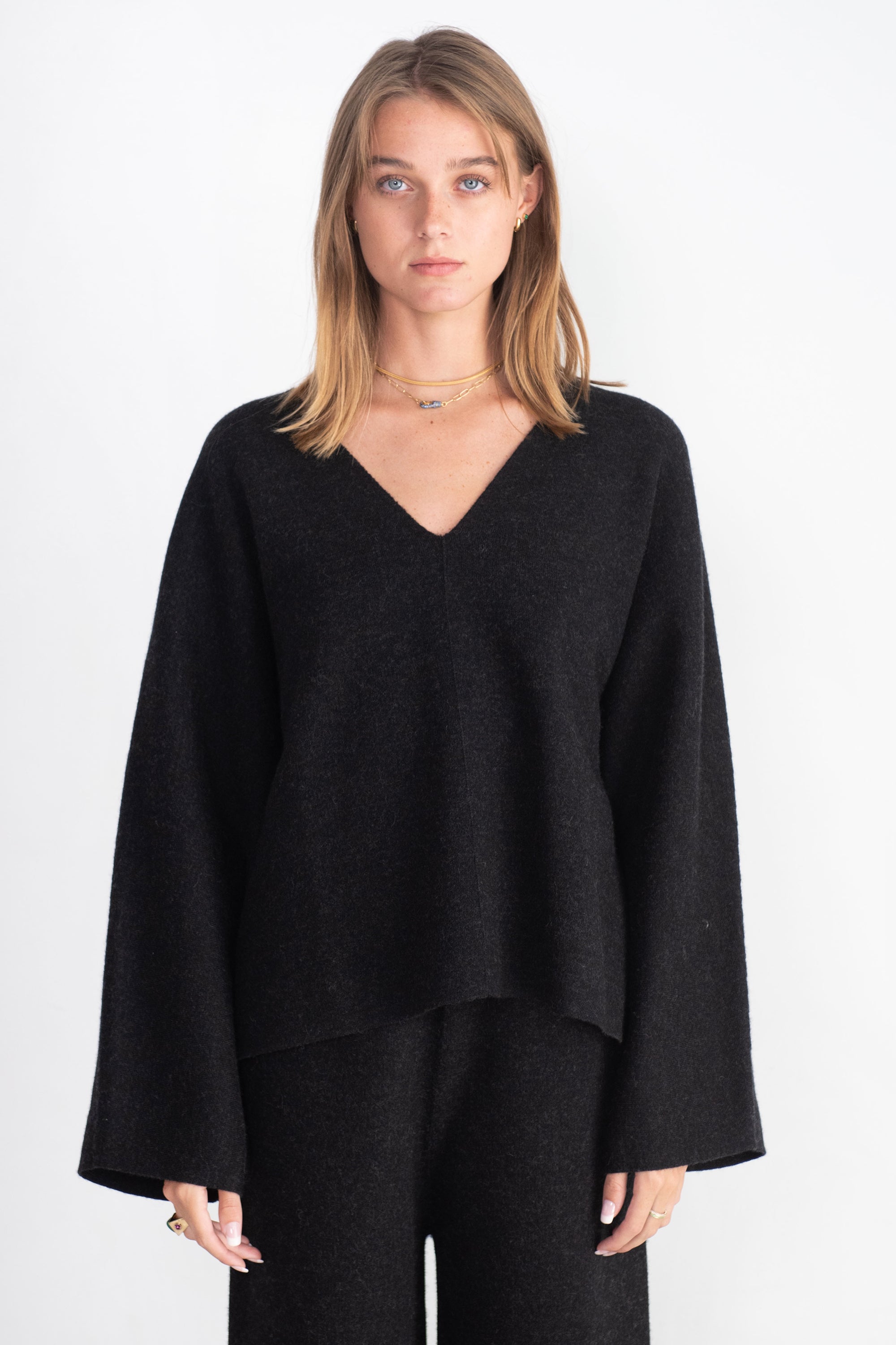 V-NECK DOUBLE KNIT, BLACK MELANGE