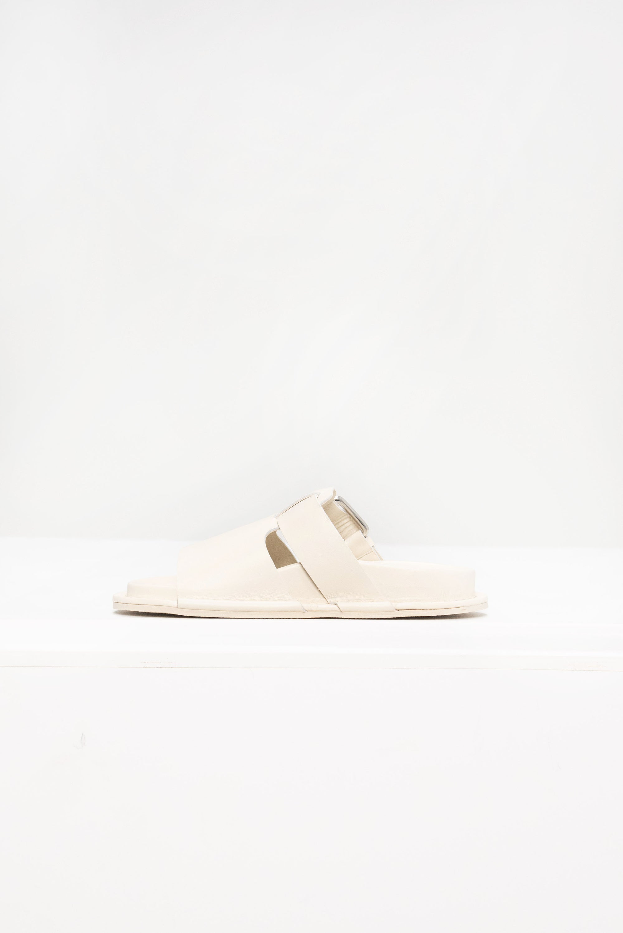 Fussbet Leather Sandal, Butter