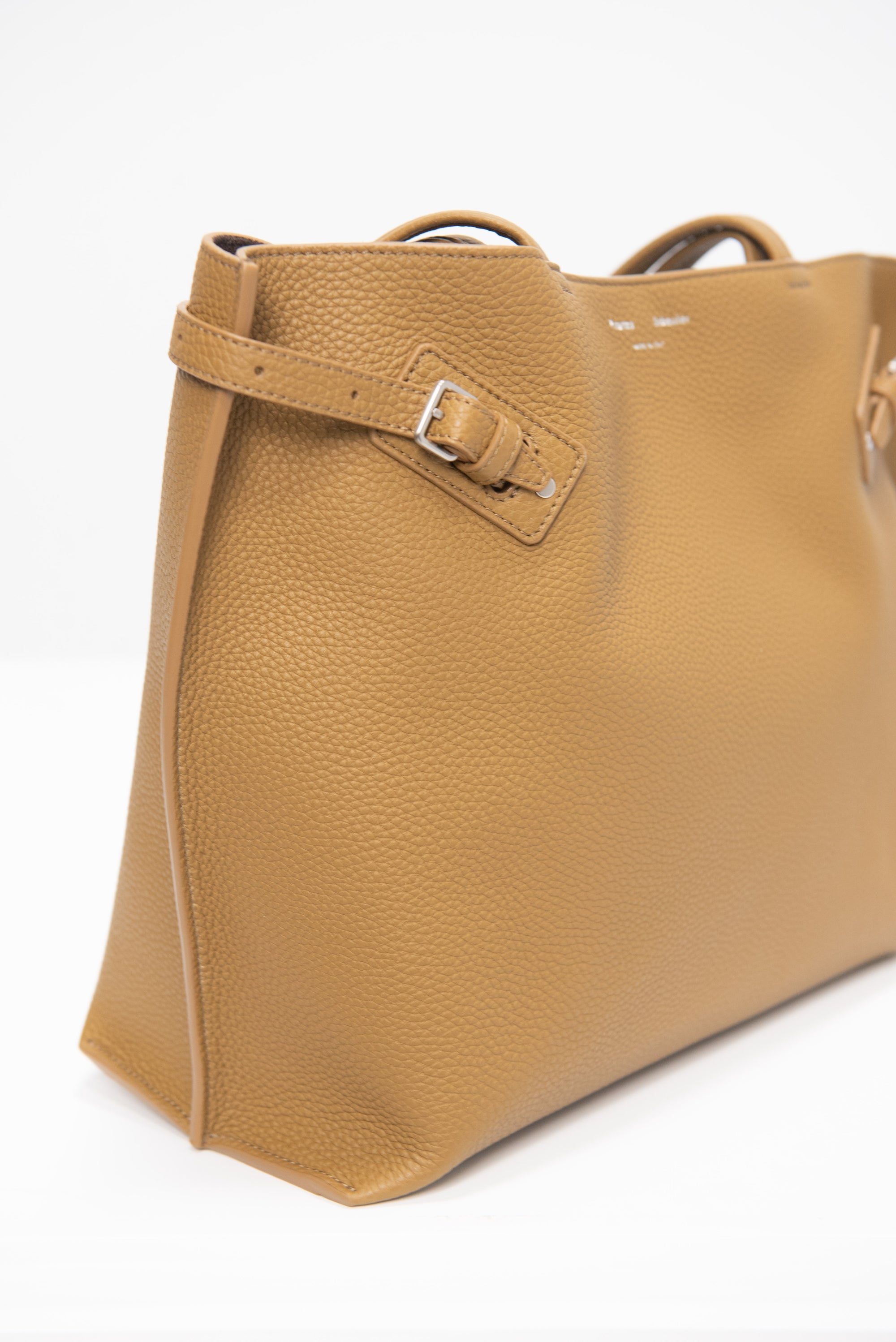 Days Tote in Pebbled Calf