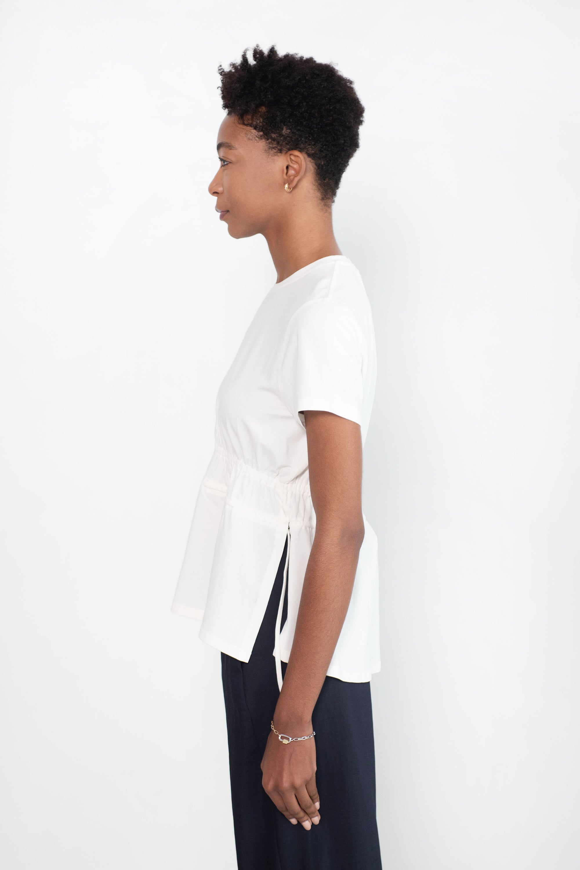 RUCHED SIDE TIE T-SHIRT, OFF WHITE