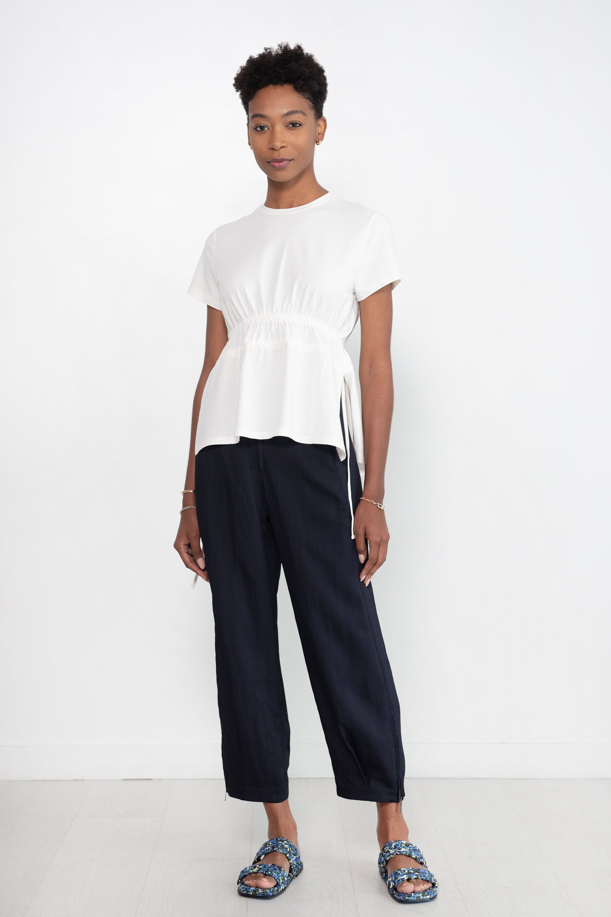 RUCHED SIDE TIE T-SHIRT, OFF WHITE