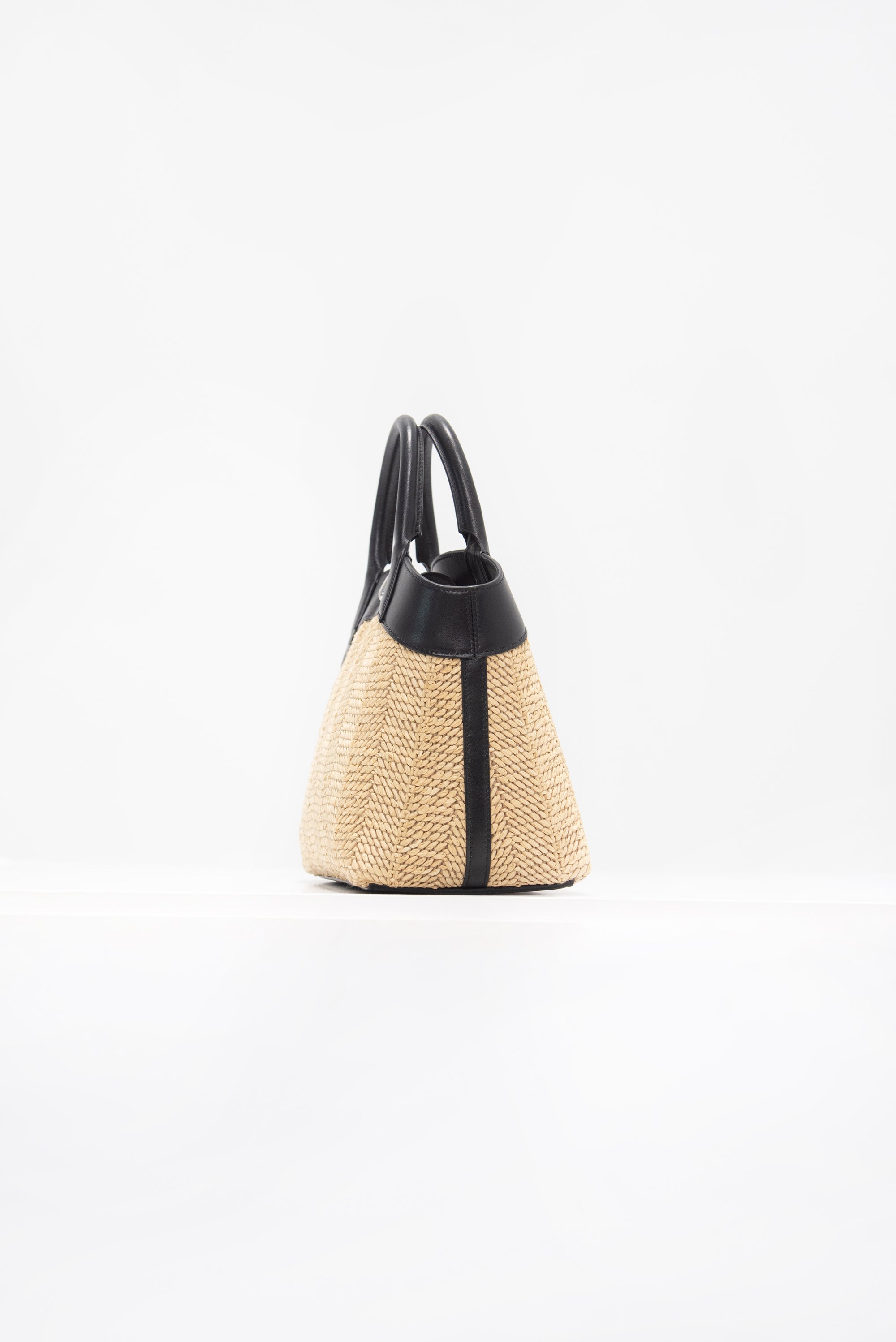 SAVETTE - Small Tondo Tote in Black Raffia