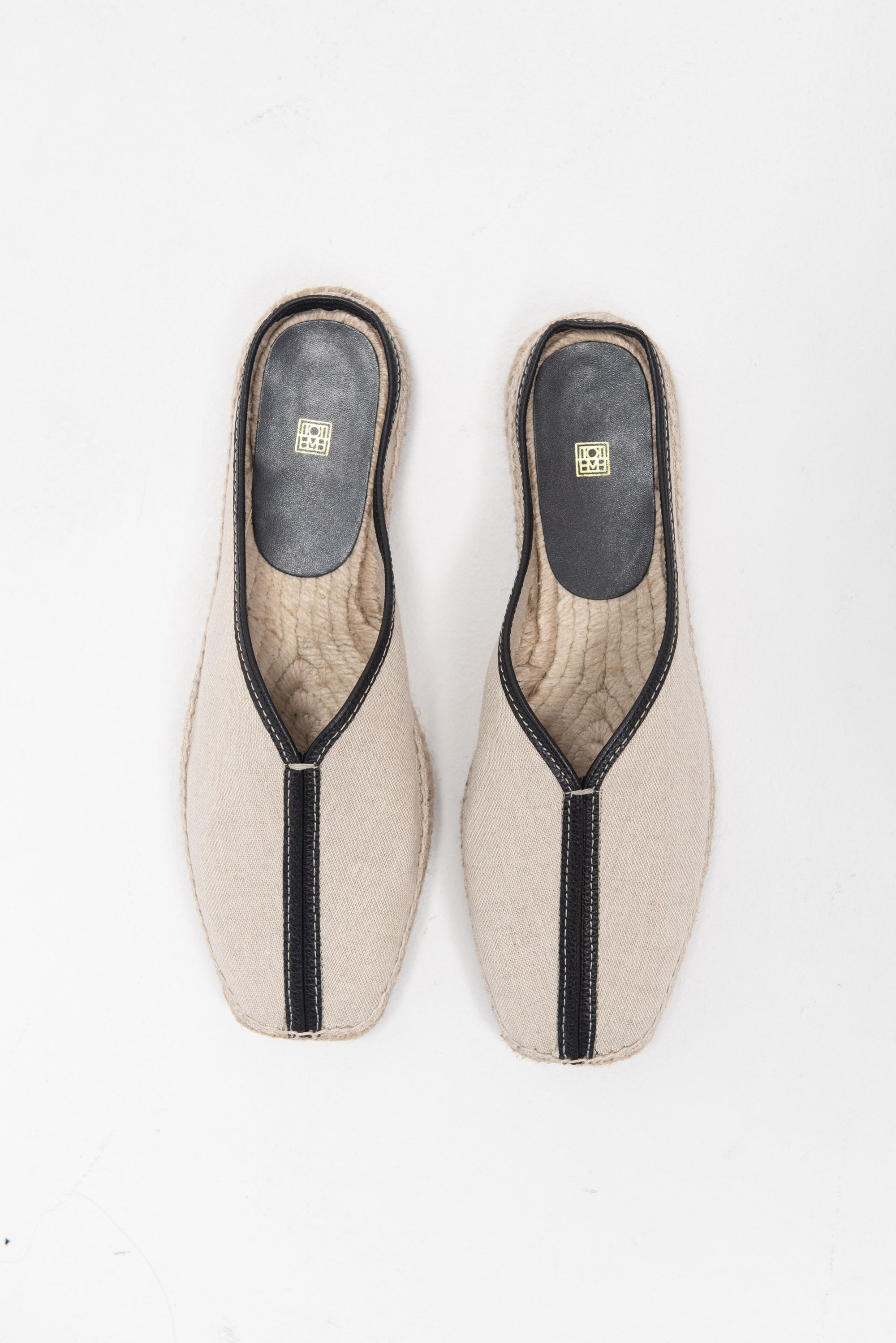 TOTEME - The Espadrille Slipper, Ecru &amp; Black