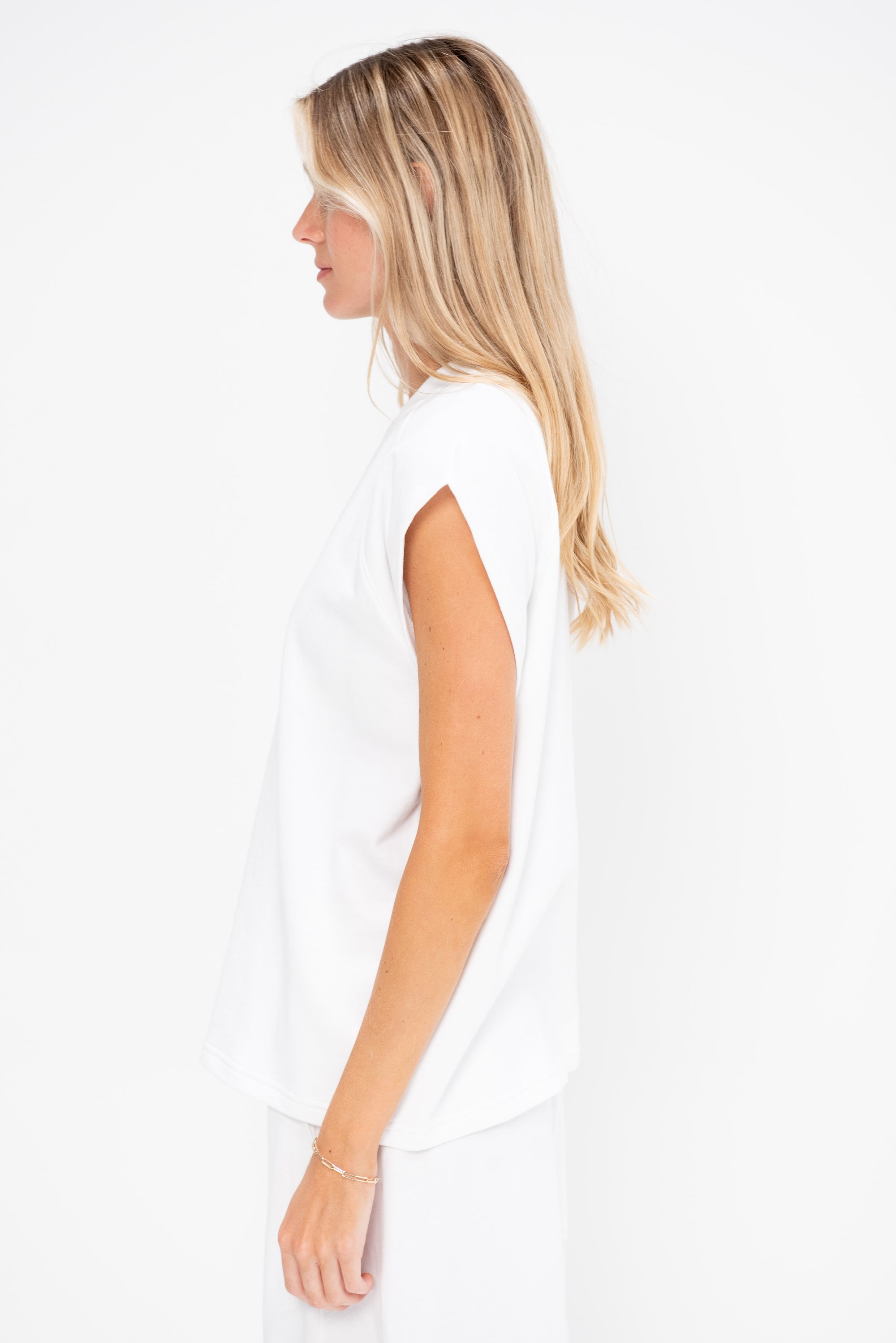 Light Weight Sweatshirting Sleeveless Easy Top