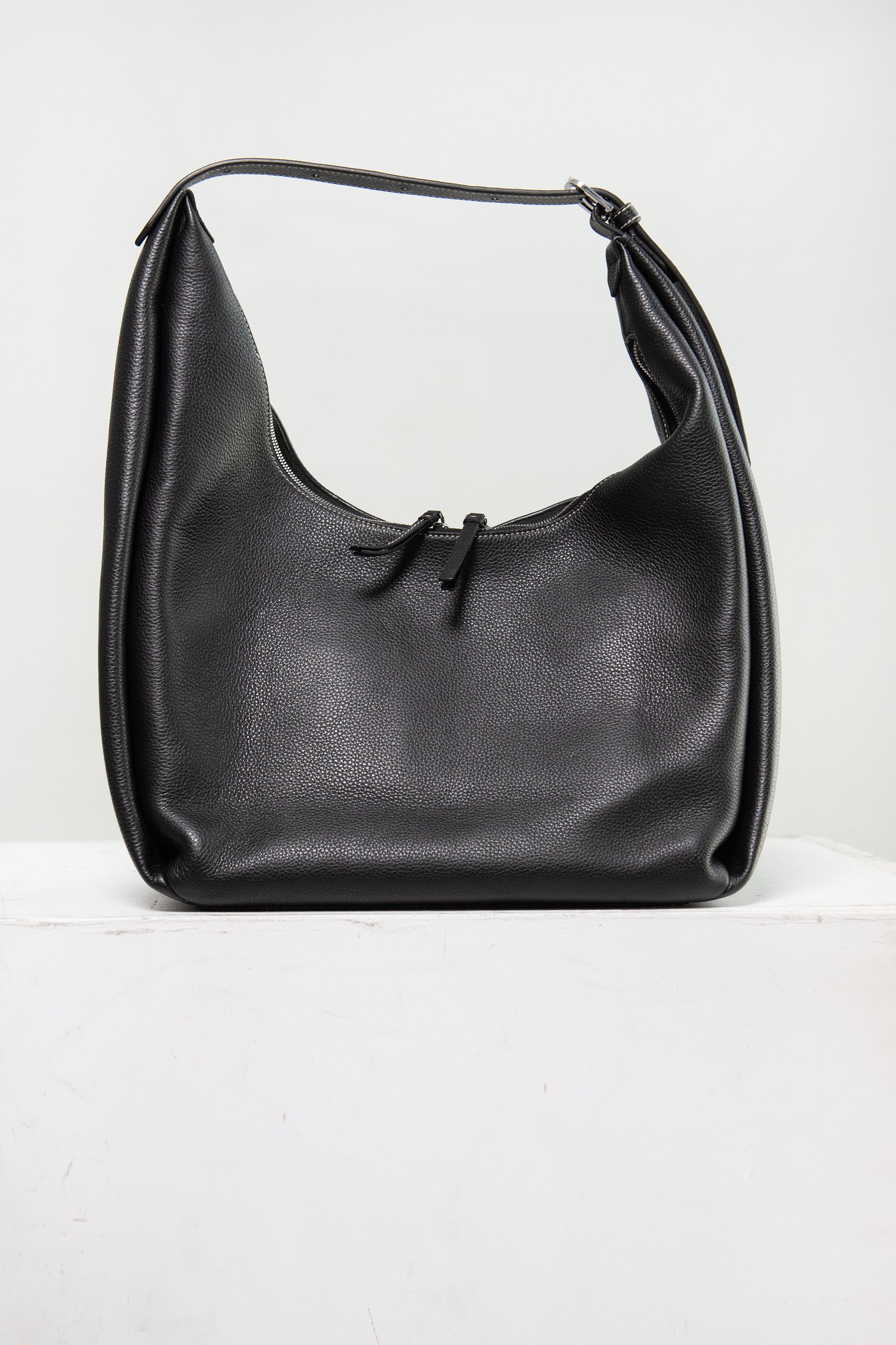 TOTEME - Belt Hobo Bag, Black