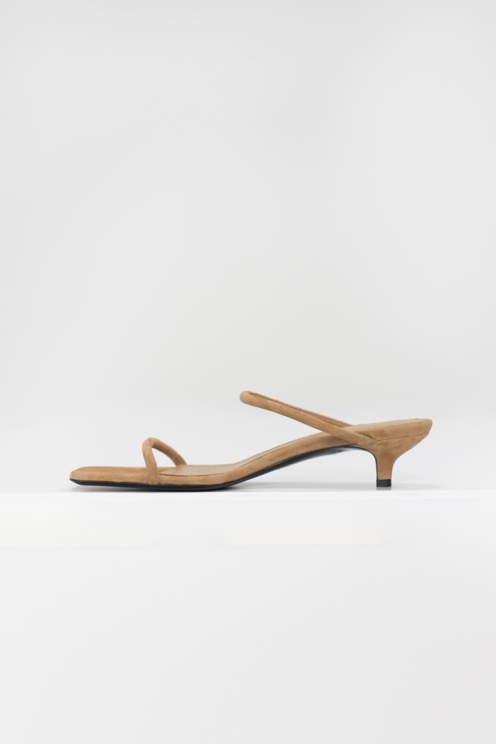 TOTEME - The Minimalist Sandal, Caramel