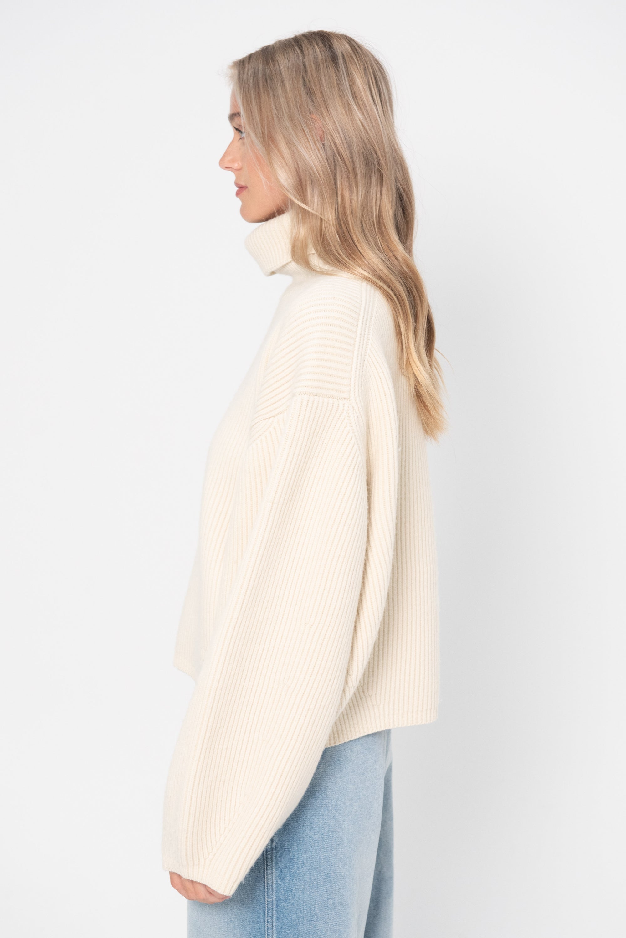 TOTEME - Ribbed Turtleneck, Off White