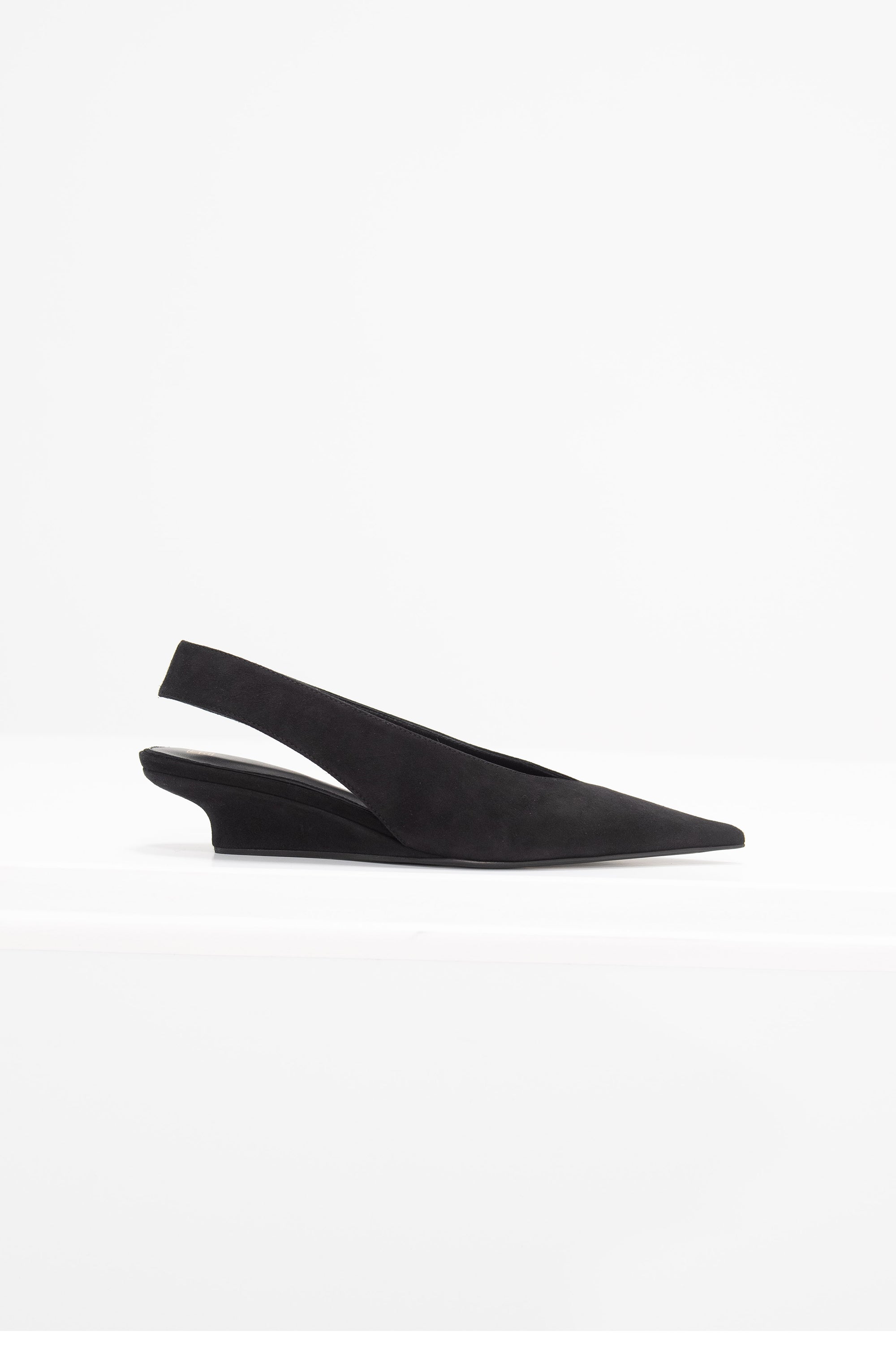 TOTEME - The Suede Wedge-Heel Slingback, Black