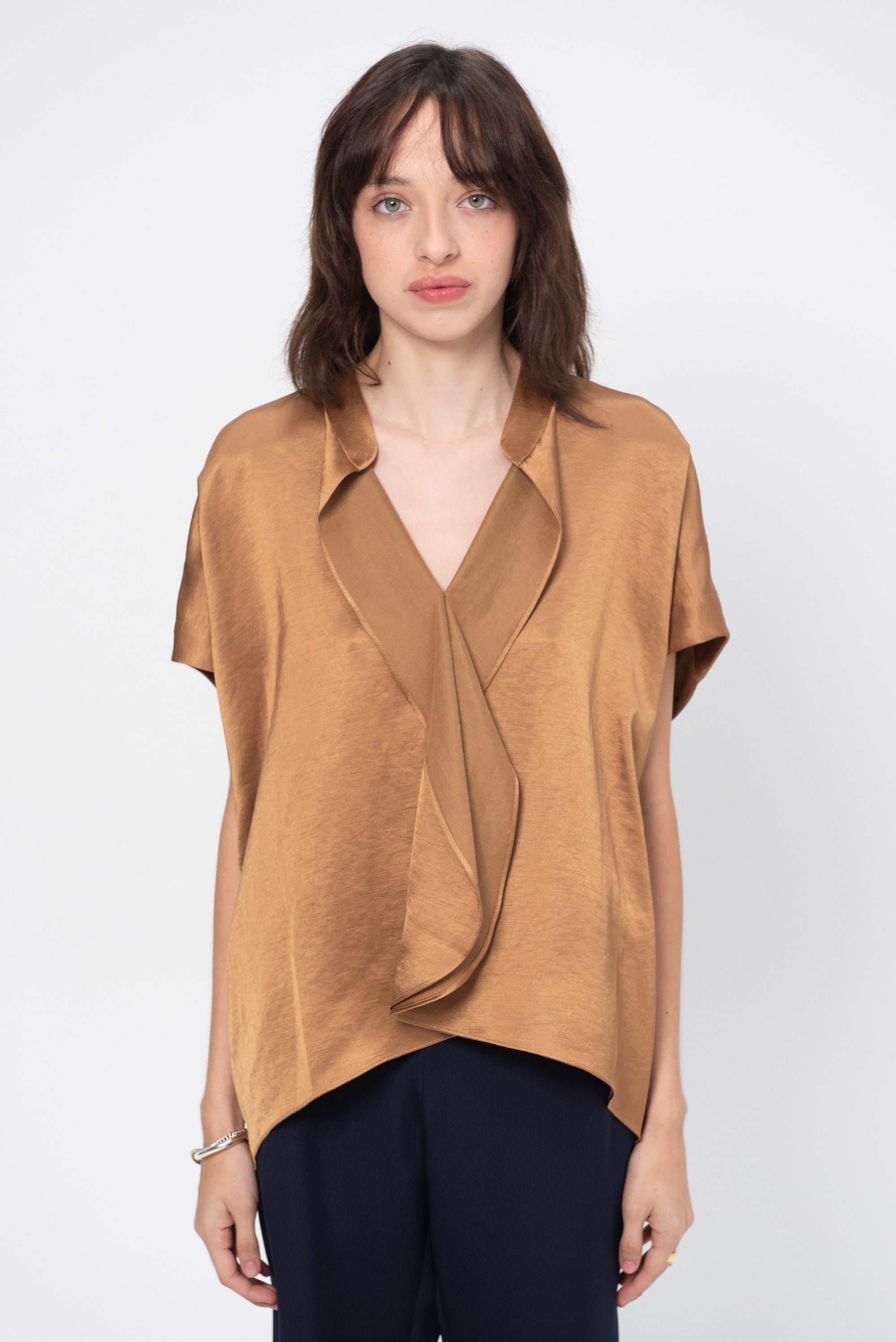 Kick Pleat Exclusive Fin Gaban Shirt