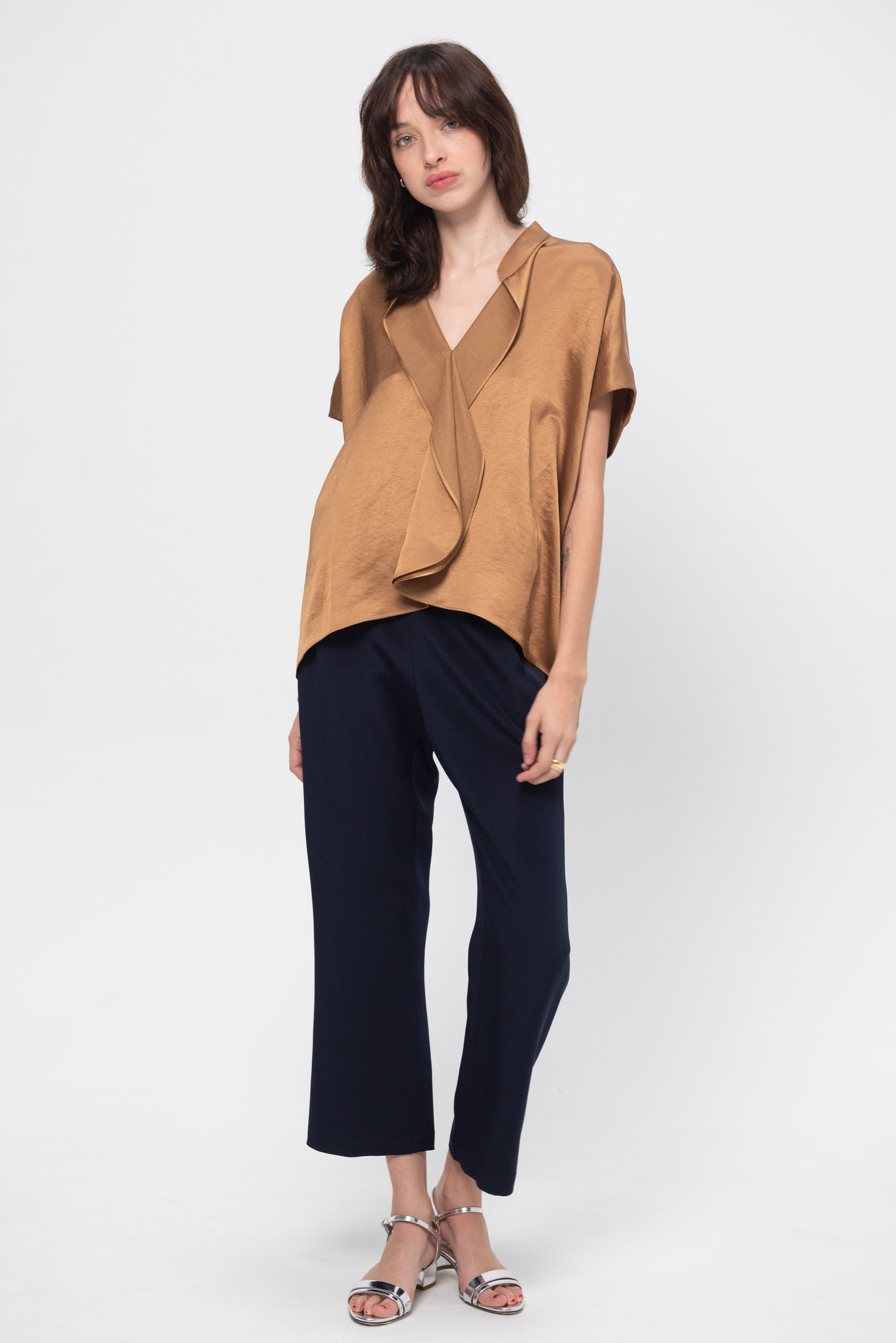 Kick Pleat Exclusive Fin Gaban Shirt