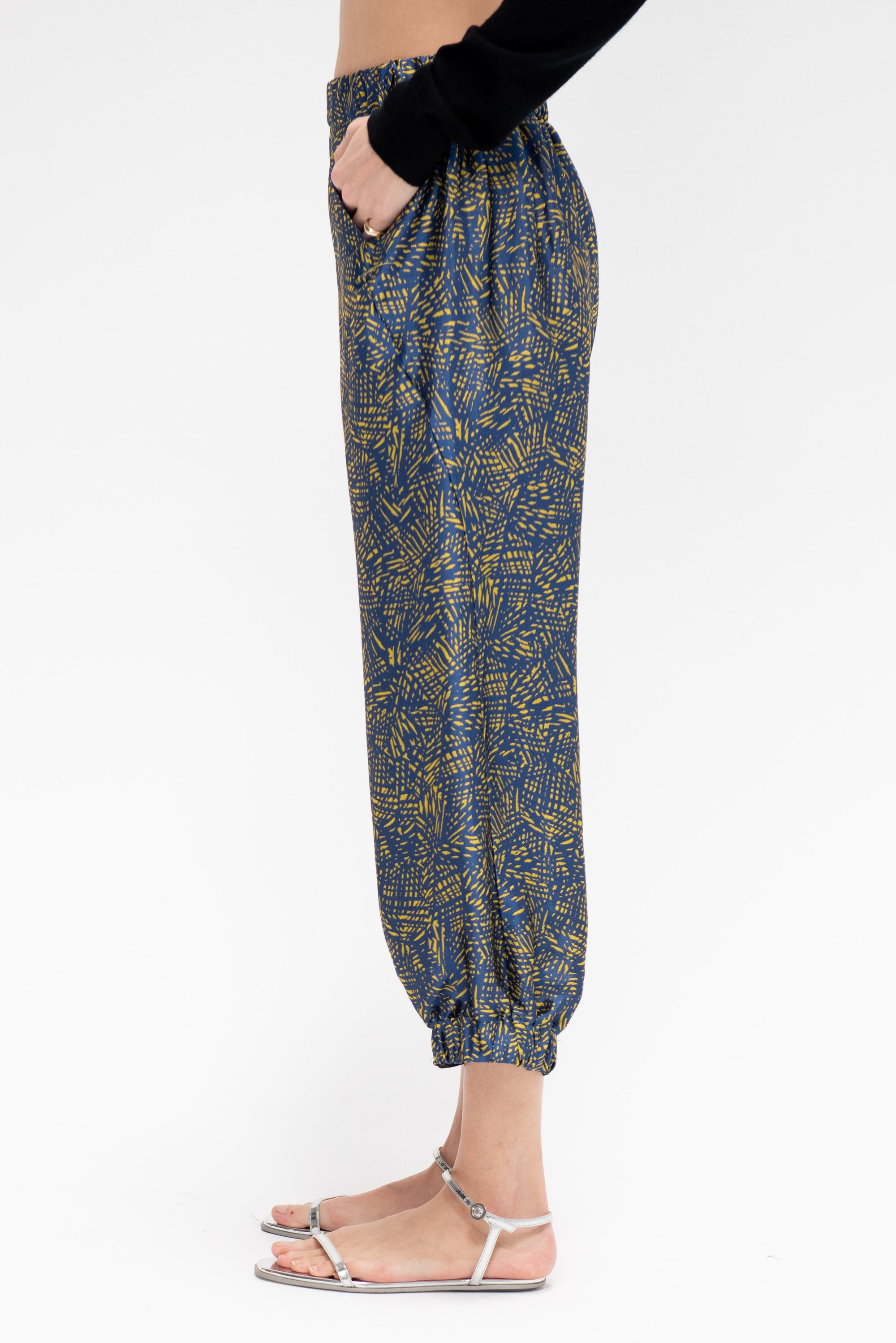 Abi Pant, Blue &amp; Yellow