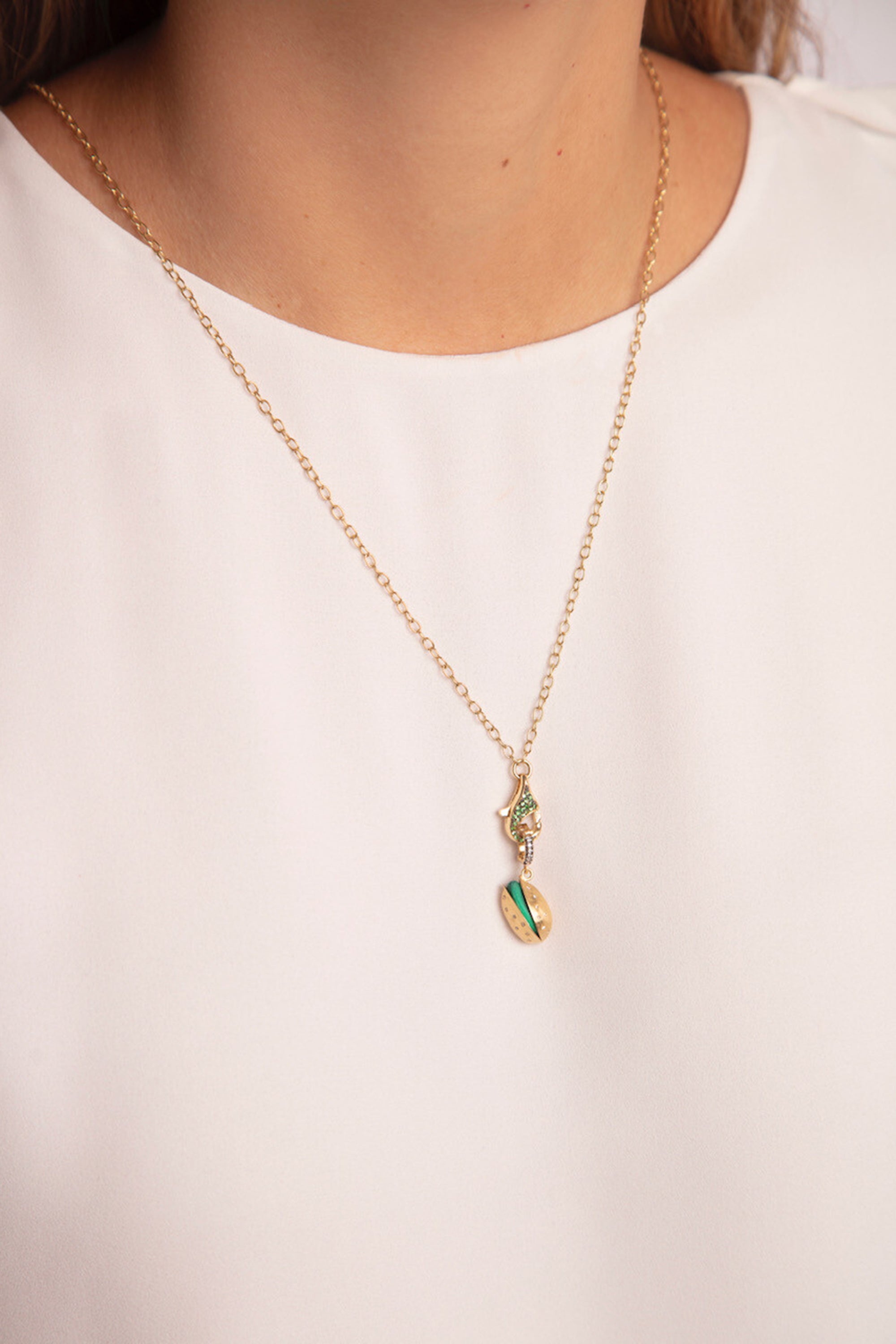 JOANNA DAHDAH - TSAVORITE HOOK NECKLACE, green and gold